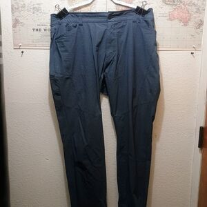Kuhl Men's Deceptr Cargo Pants. Dark Blue. 38x32. Roomy. ONE TRY. You'll Love Em